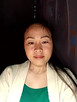 Snapshot of Spring-mky chatting on January 12, 1:44 am Spring-mky online show from January 12, 1:44 am