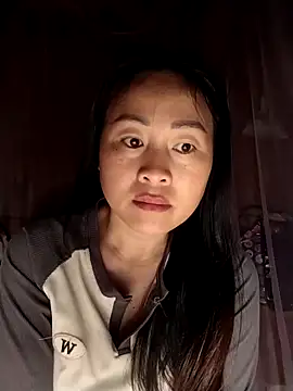 Snapshot of Spring-mky chatting on February 1, 1:04 am Spring-mky online show from February 1, 1:04 am