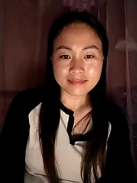 Snapshot of Spring-mky chatting on February 24, 8:51 pm Spring-mky online show from February 24, 8:51 pm