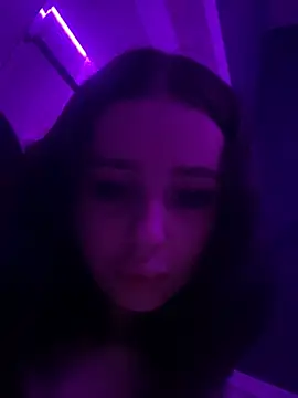 AliceLune online show from February 9, 2:32 pm