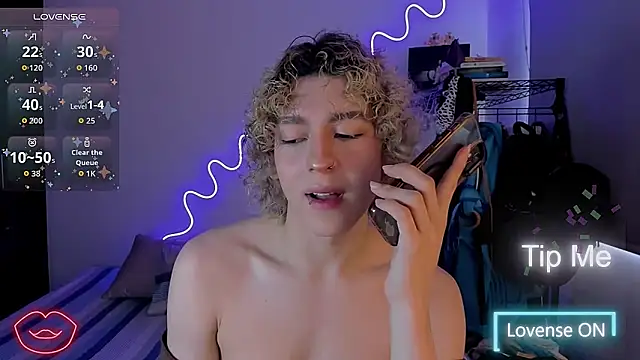 Snapshot of Lyric_Mirage chatting on November 16, 9:09 pm Lyric Mirage online show from November 16, 9:09 pm