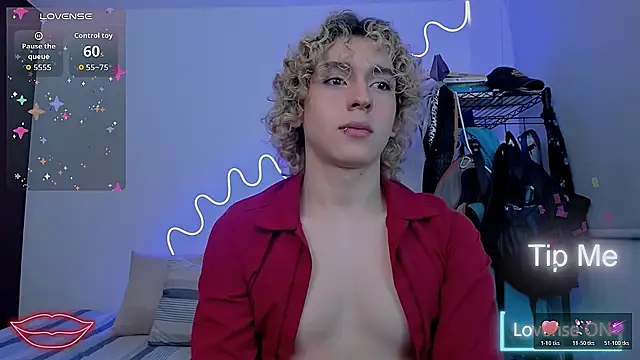 Snapshot of Lyric_Mirage chatting on November 27, 2:24 am Lyric Mirage online show from November 27, 2:24 am