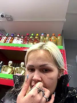 CherryXOX- online show from January 18, 4:55 pm