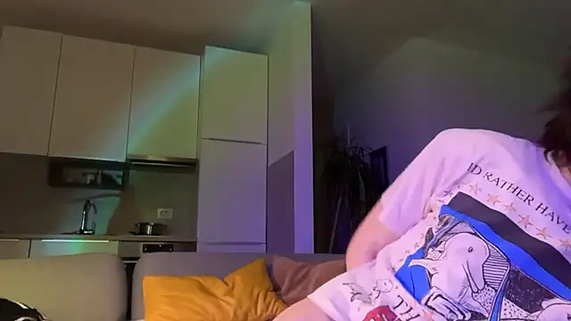 kira yoshika9e online show from April 2, 6:38 pm