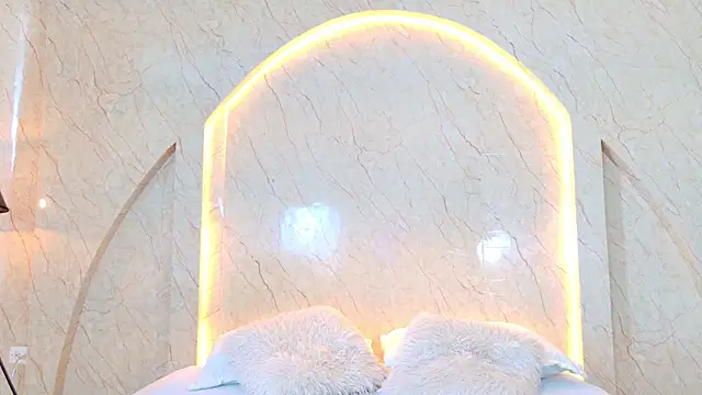 Snapshot of Antonella_Russo1 chatting on July 7, 1:26 pm Antonella Russo1 online show from July 7, 1:26 pm