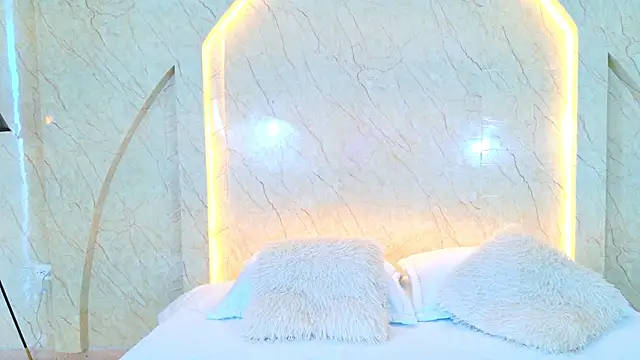 Snapshot of Antonella_Russo1 chatting on July 17, 1:07 pm Antonella Russo1 online show from July 17, 1:07 pm