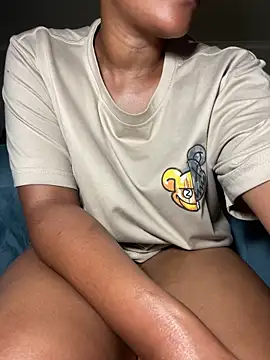 Snapshot of WaterMommy chatting on November 30, 8:13 pm WaterMommy online show from November 30, 8:13 pm