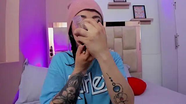 Eviiece online show from November 4, 3:05 am