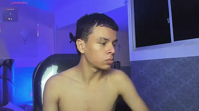 Xavier Fox    online show from November 4, 3:49 am