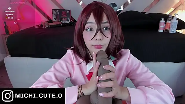 michelle cutee  online show from February 15, 8:16 pm