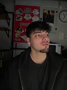 emir343475 online show from March 31, 7:36 pm