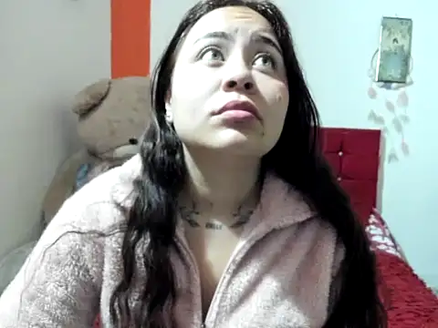 Snapshot of cherry_pie02 chatting on May 10, 10:42 am cherry pie02 online show from May 10, 10:42 am