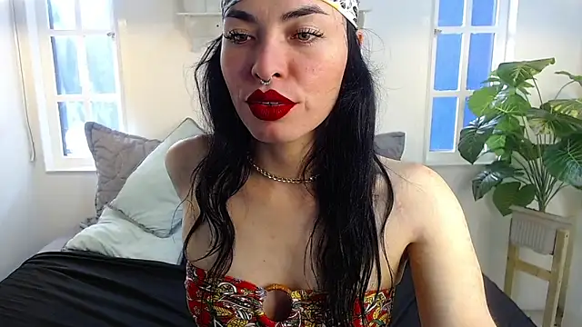 Snapshot of liafaith chatting on November 21, 2:27 pm liafaith online show from November 21, 2:27 pm