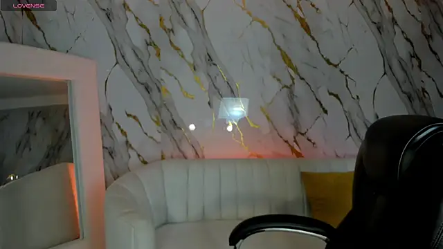 Snapshot of CelesteMoonX chatting on June 13, 2:31 am CelesteMoonX online show from June 13, 2:31 am