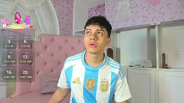 Dani rivass  online show from October 16, 11:33 am