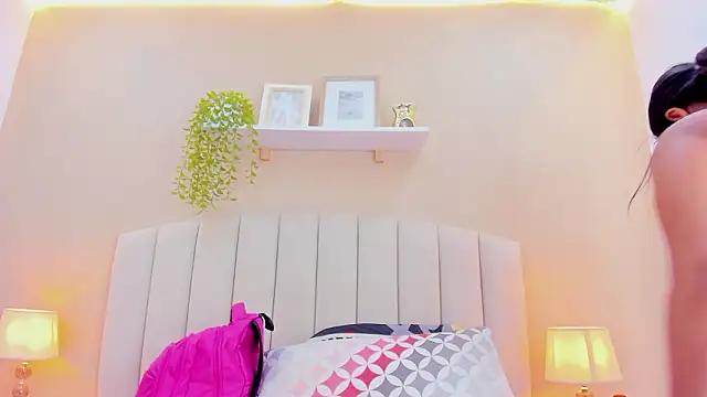 Sophiia 77 online show from February 20, 1:24 am