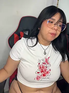 Snapshot of _Bella_7 chatting on October 27, 2:48 am Bella 7 online show from October 27, 2:48 am