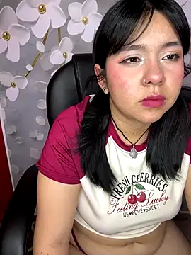 Snapshot of _Bella_7 chatting on November 2, 2:47 am Bella 7 online show from November 2, 2:47 am