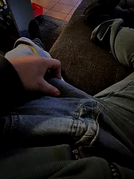 Snapshot of michindm chatting on October 30, 3:35 pm michindm online show from October 30, 3:35 pm