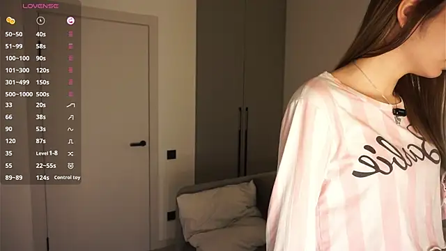 BrynnHolverson online show from January 15, 7:28 pm