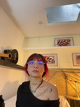 Emma duff online show from March 19, 7:40 pm