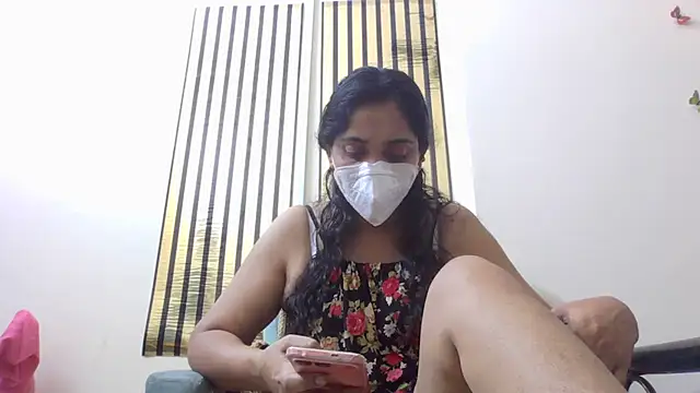 shainiasha1 online show from July 19, 3:16 pm