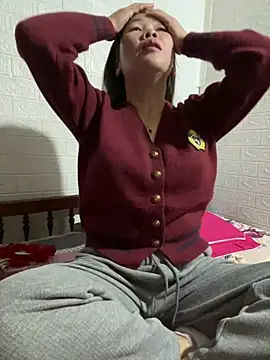 tabby-cat11 online show from January 14, 9:04 am