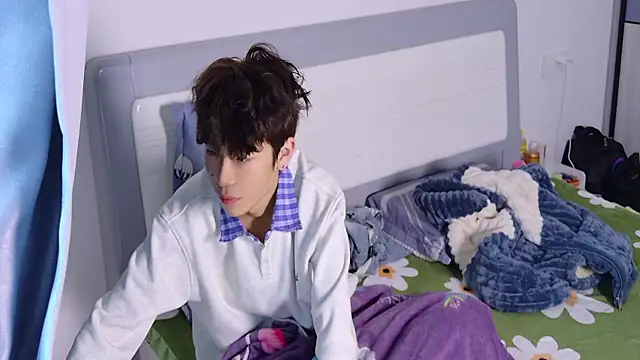 Stuffy-111 online show from October 22, 11:37 pm