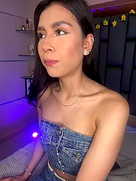 Snapshot of TanyaBello chatting on December 20, 2:35 pm TanyaBello online show from December 20, 2:35 pm