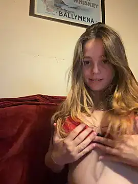 Rhyumii online show from July 25, 5:54 pm