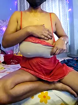 Snapshot of Desi_Maya69 chatting on April 30, 5:58 am Desi Maya69 online show from April 30, 5:58 am