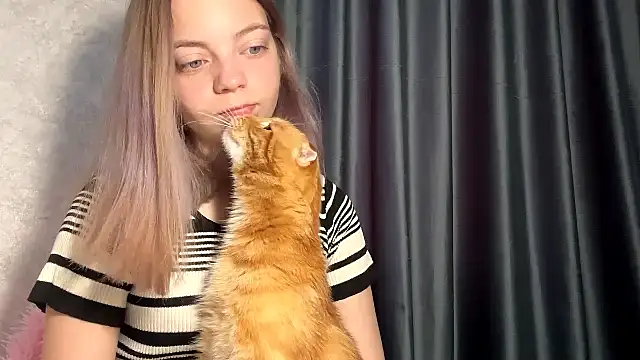 Snapshot of WrithenStub chatting on October 24, 7:05 am WrithenStub online show from October 24, 7:05 am