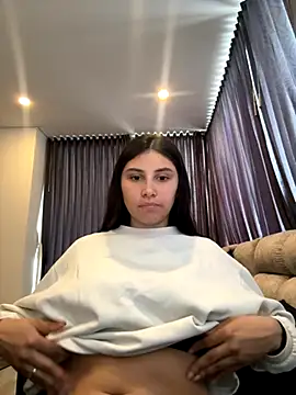 RollinGirl  online show from October 21, 3:46 pm