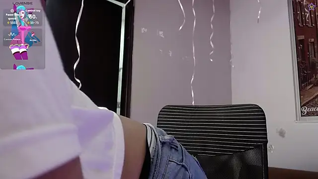 Snapshot of miel_alisha chatting on May 27, 12:57 pm miel alisha online show from May 27, 12:57 pm