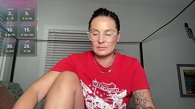 Snapshot of Mandyrheaa chatting on November 17, 11:43 pm Mandyrheaa online show from November 17, 11:43 pm