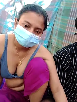 Snapshot of sexylive1100 chatting on November 17, 3:23 am sexylive1100 online show from November 17, 3:23 am