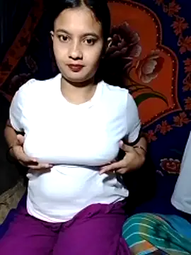 Snapshot of sexylive1100 chatting on November 22, 2:49 pm sexylive1100 online show from November 22, 2:49 pm