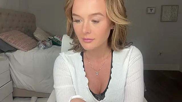 Amberjayxox0 online show from November 5, 2:11 am