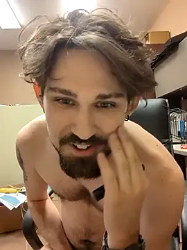 Snapshot of countrybannanaman chatting on October 27, 10:47 pm countrybannanaman online show from October 27, 10:47 pm