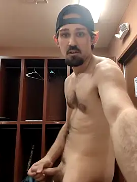 Snapshot of countrybannanaman chatting on November 17, 11:54 pm countrybannanaman online show from November 17, 11:54 pm