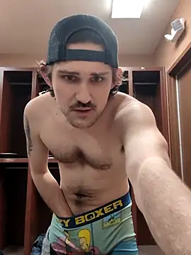 Snapshot of countrybannanaman chatting on February 4, 11:20 pm countrybannanaman online show from February 4, 11:20 pm