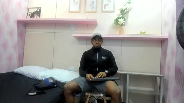 Snapshot of Stevenbrand chatting on November 21, 10:58 am Stevenbrand online show from November 21, 10:58 am