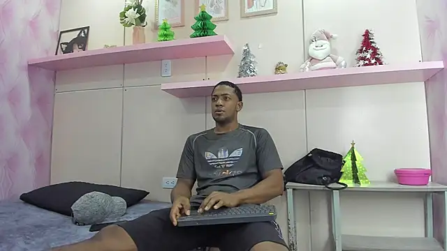 Snapshot of Stevenbrand chatting on November 24, 5:01 pm Stevenbrand online show from November 24, 5:01 pm