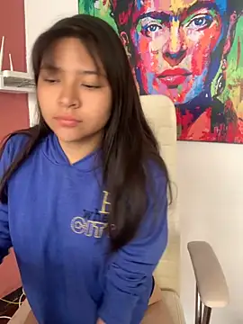 LeahParker Pink online show from October 20, 1:44 pm