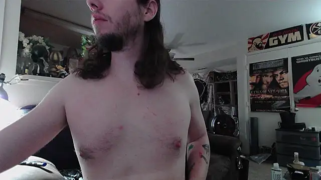 biggerisbetter12 online show from February 27, 10:54 pm