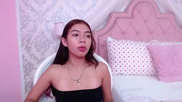 Snapshot of GabrielaSuarez chatting on October 22, 12:49 pm GabrielaSuarez online show from October 22, 12:49 pm