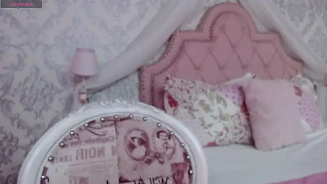 Snapshot of GabrielaSuarez chatting on October 30, 12:28 pm GabrielaSuarez online show from October 30, 12:28 pm