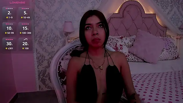 Snapshot of GabrielaSuarez chatting on November 1, 2:30 pm GabrielaSuarez online show from November 1, 2:30 pm