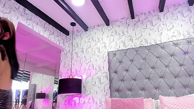 Snapshot of GabrielaSuarez chatting on November 23, 7:57 pm GabrielaSuarez online show from November 23, 7:57 pm