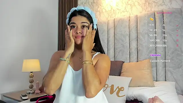 Snapshot of goddessfeetxx chatting on November 22, 9:36 pm goddessfeetxx online show from November 22, 9:36 pm